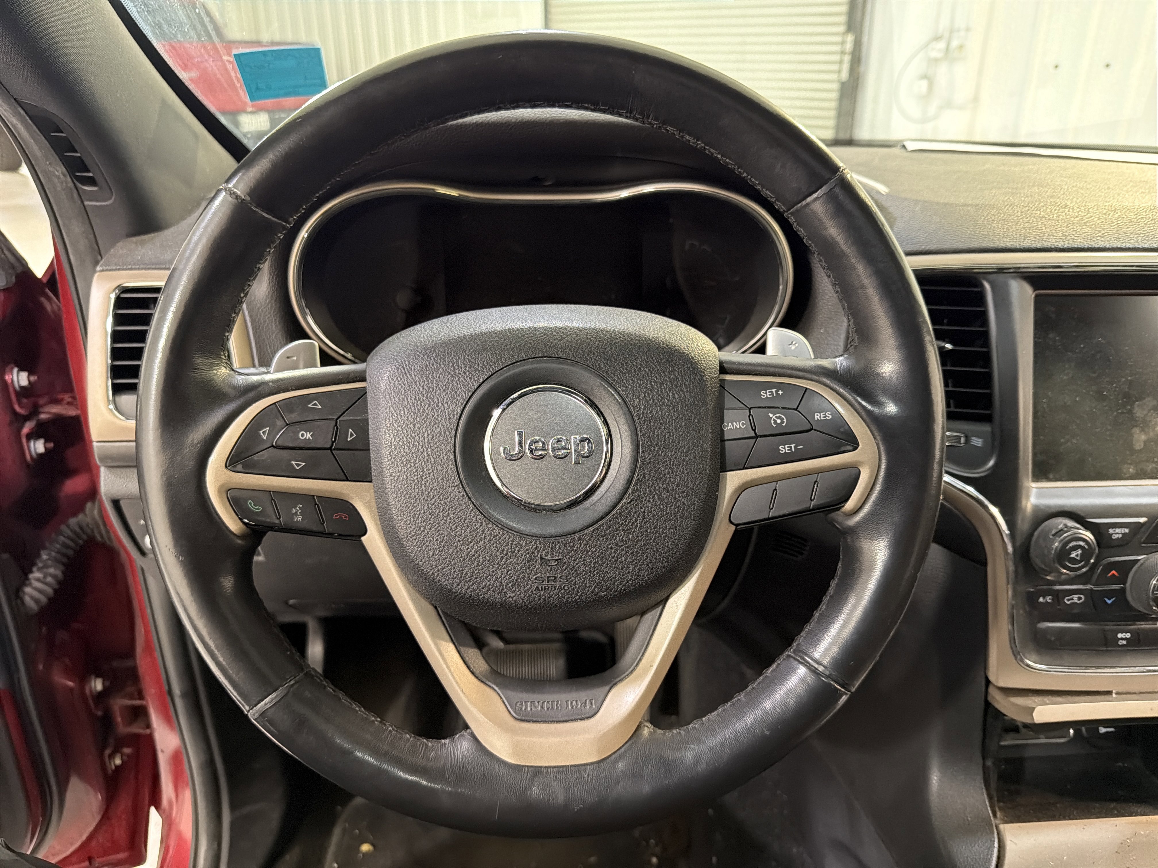 Used 2015 Jeep Grand Cherokee Altitude image 16