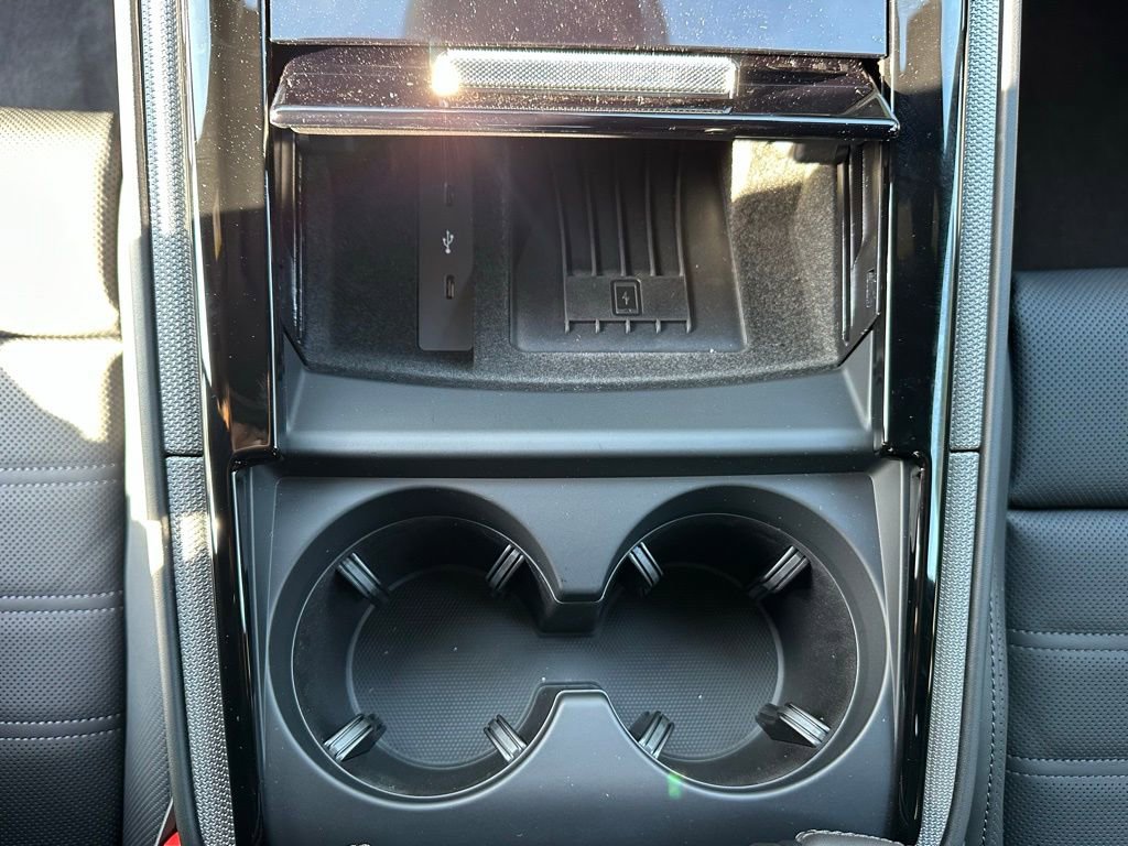 Used 2026 Porsche Panamera image 26