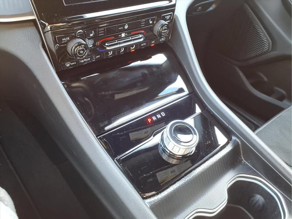 New 2025 Jeep Grand Cherokee 4WD image 6