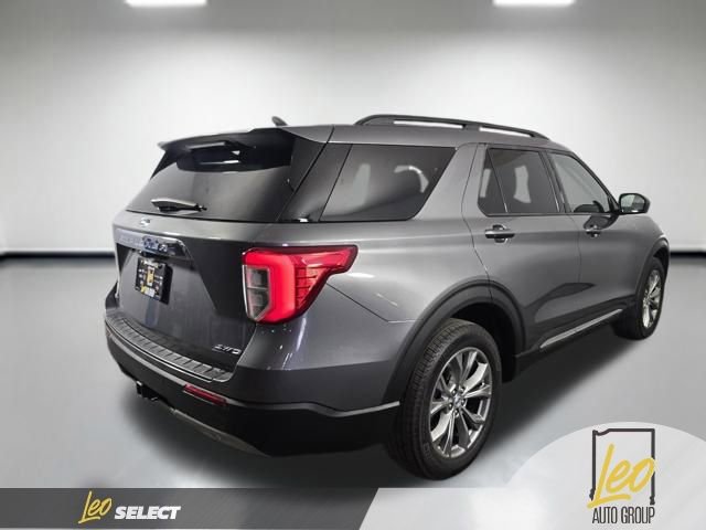Used 2023 Ford Explorer XLT w/ Equipment Group 202A AWD/4WD image 6