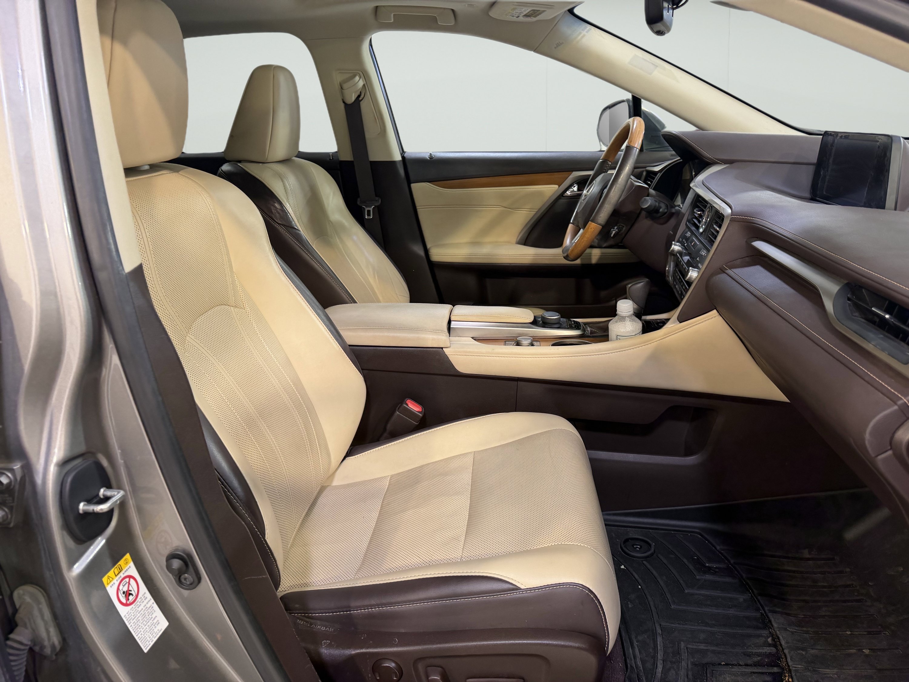 Used 2018 Lexus RX 350 FWD w/ Premium Package image 19