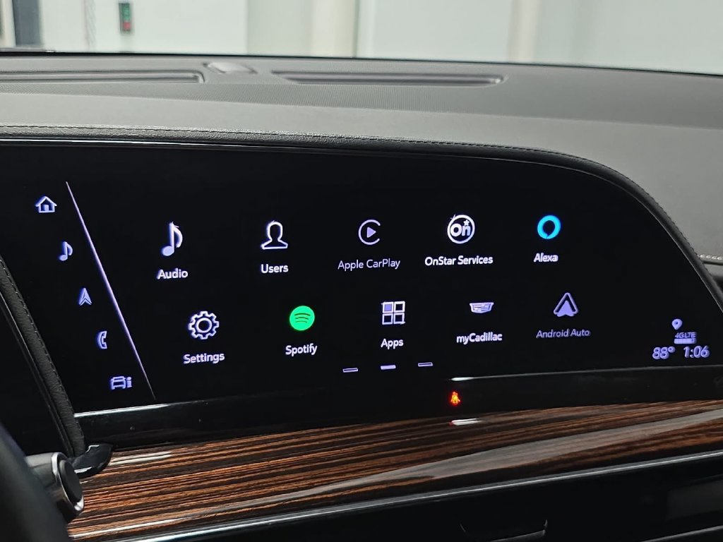 Used 2023 Cadillac Escalade ESV Luxury AWD/4WD image 16