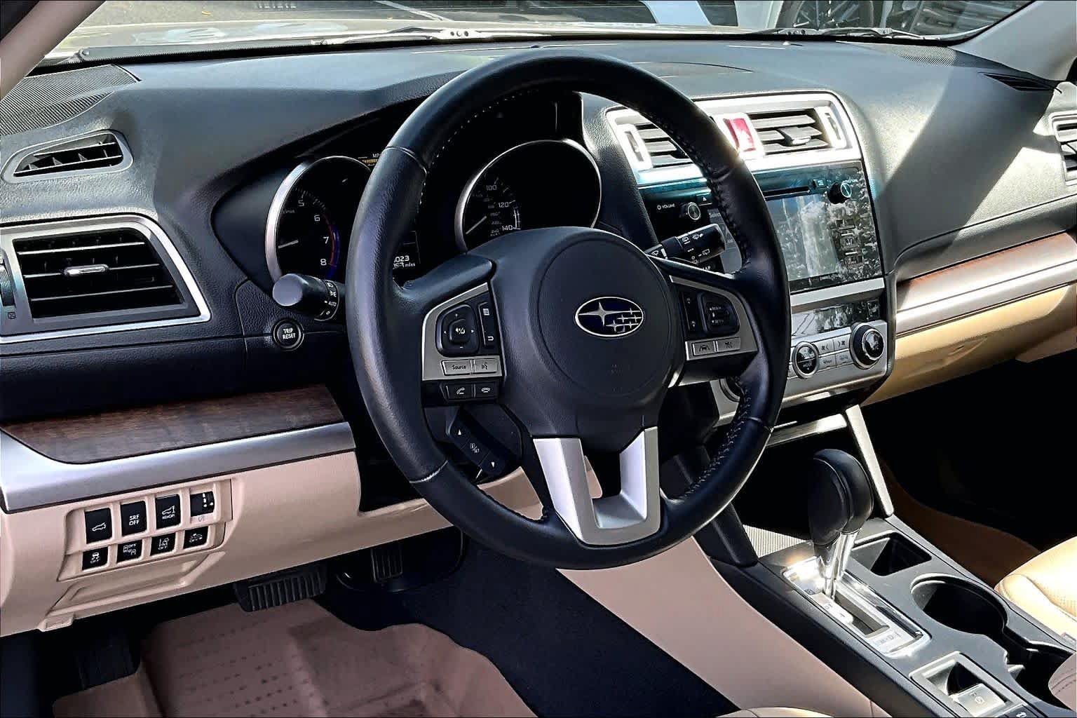 Used 2016 Subaru Outback 2.5i Limited AWD/4WD image 17