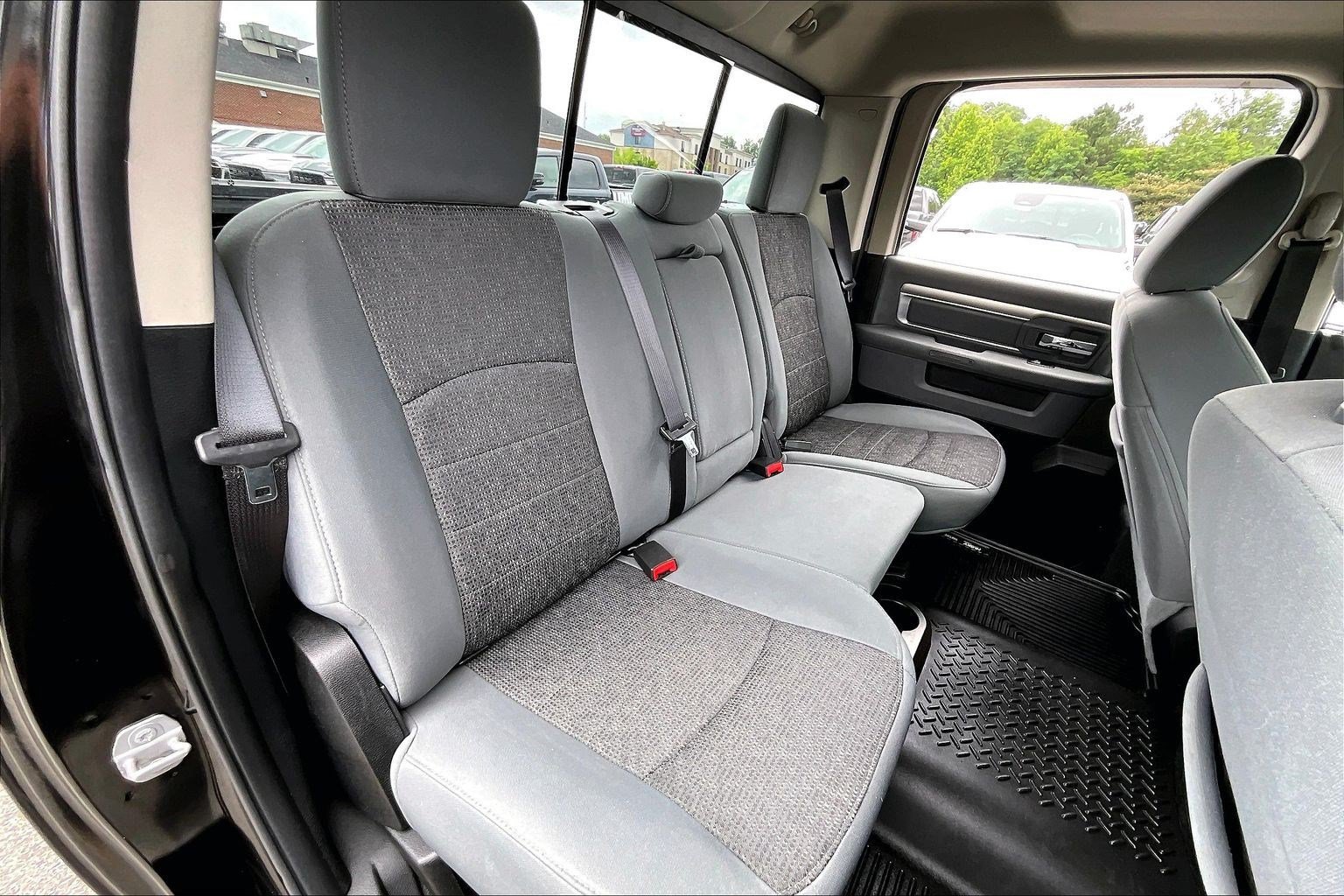Used 2015 RAM 1500 Outdoorsman w/ Pittsburgh Penguins Edition AWD/4WD image 22
