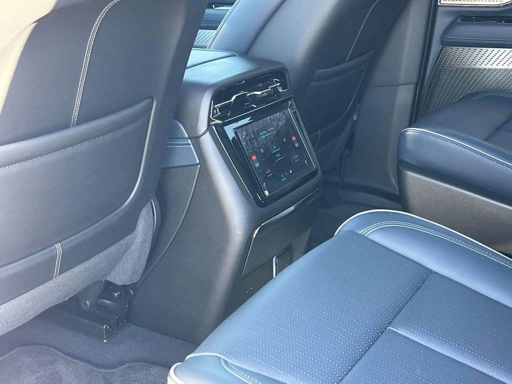 New 2025 Cadillac Escalade IQ Luxury 2 image 30