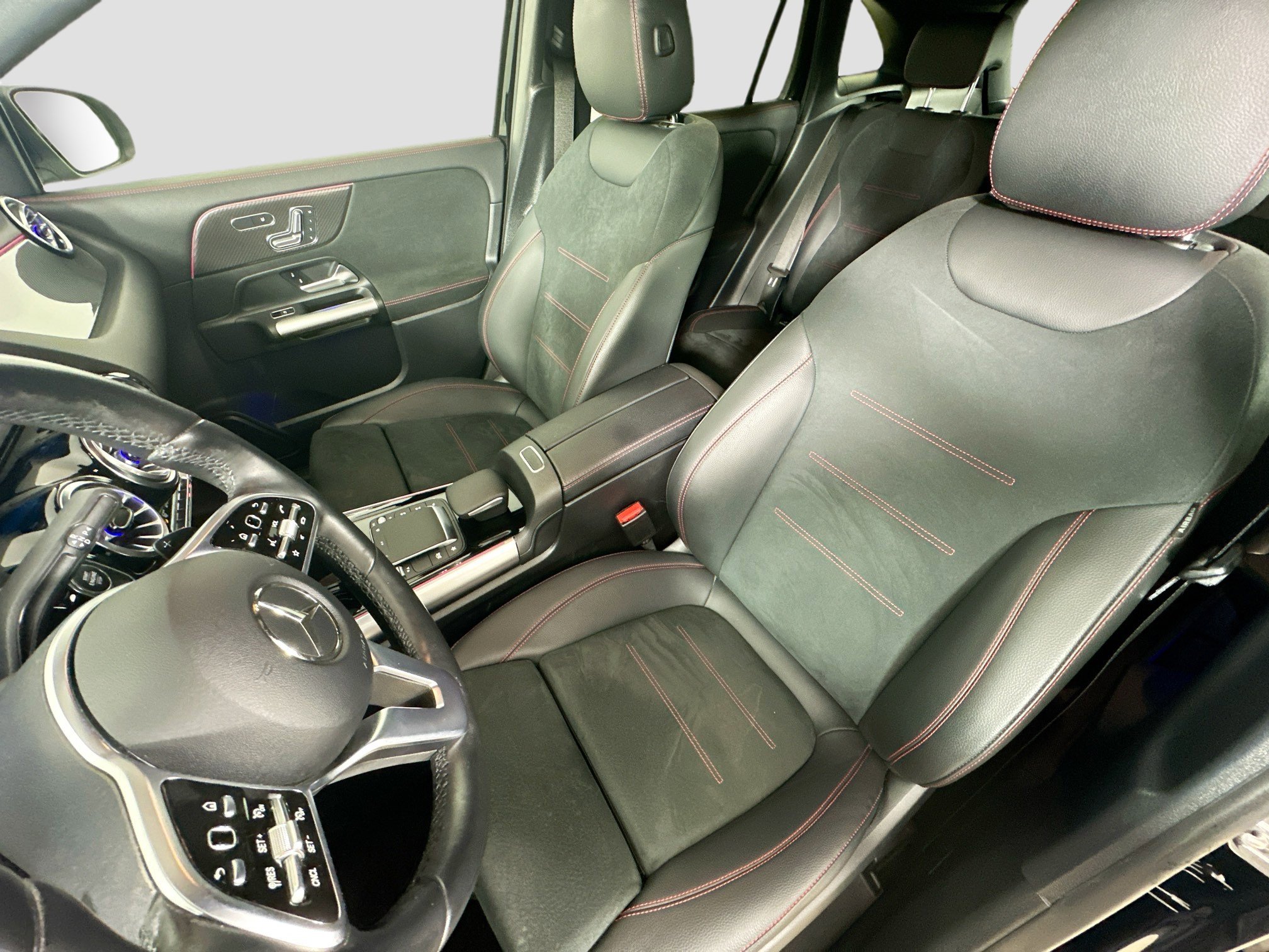 Certified 2023 Mercedes-Benz GLA 250 4MATIC image 24