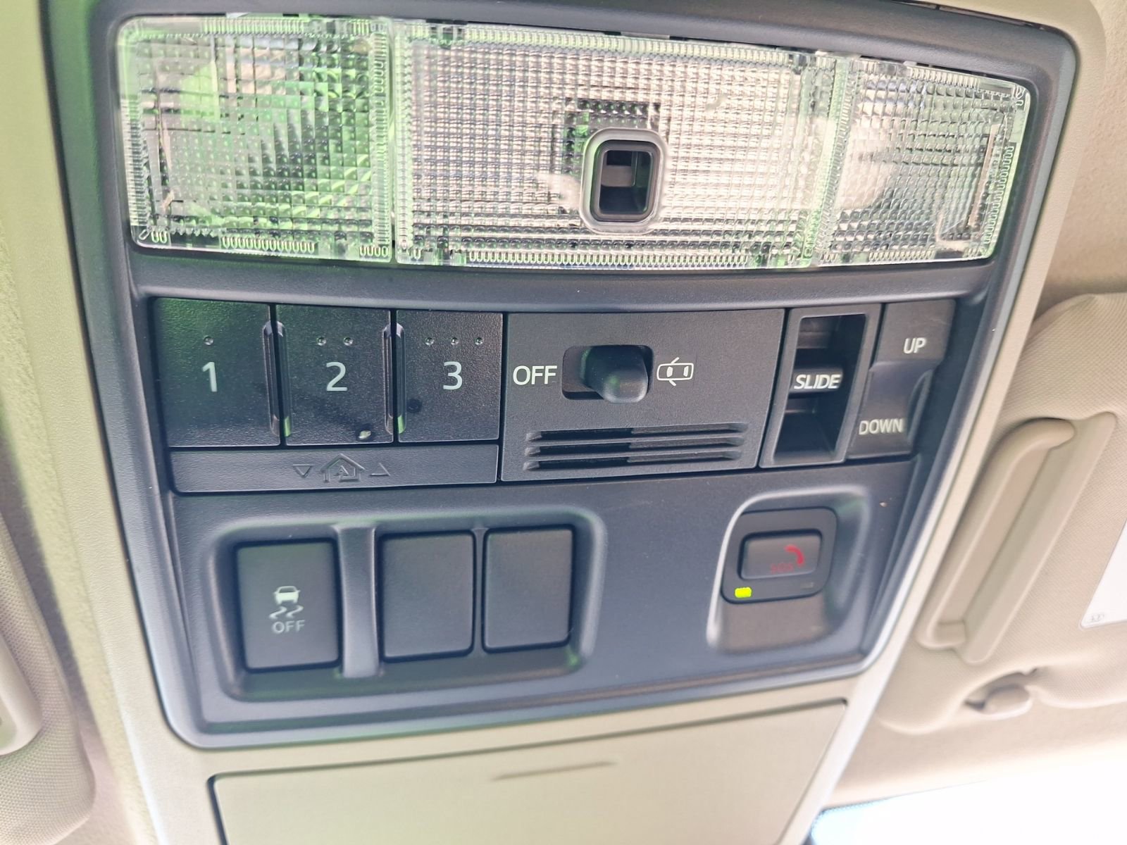 Used 2024 Toyota 4Runner Limited image 29