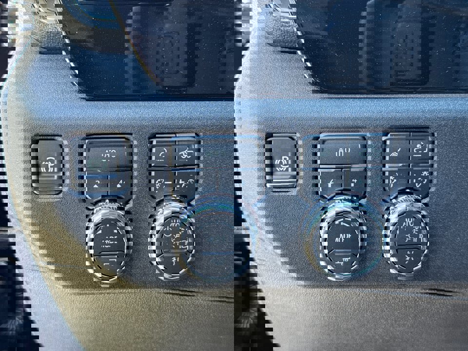 Used 2026 GMC Sierra 1500 SLT w/ SLT Premium Plus Package image 27