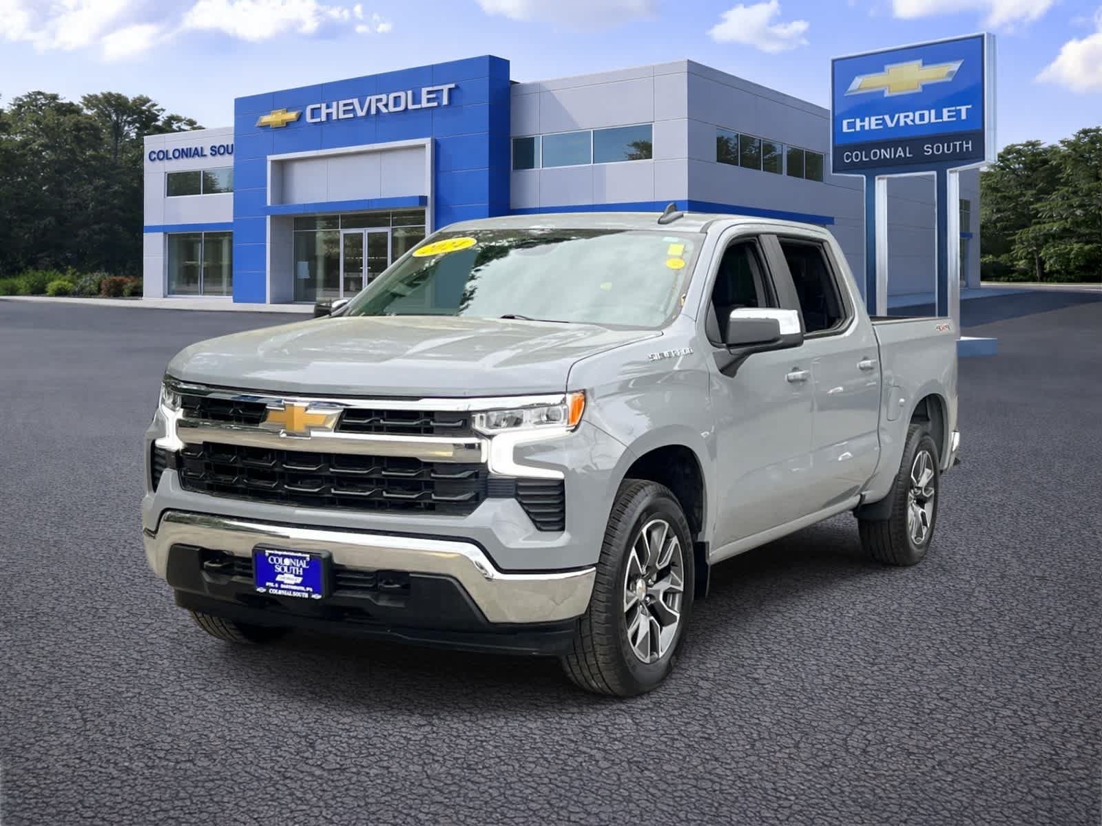 Certified 2024 Chevrolet Silverado 1500 LT AWD/4WD image 2