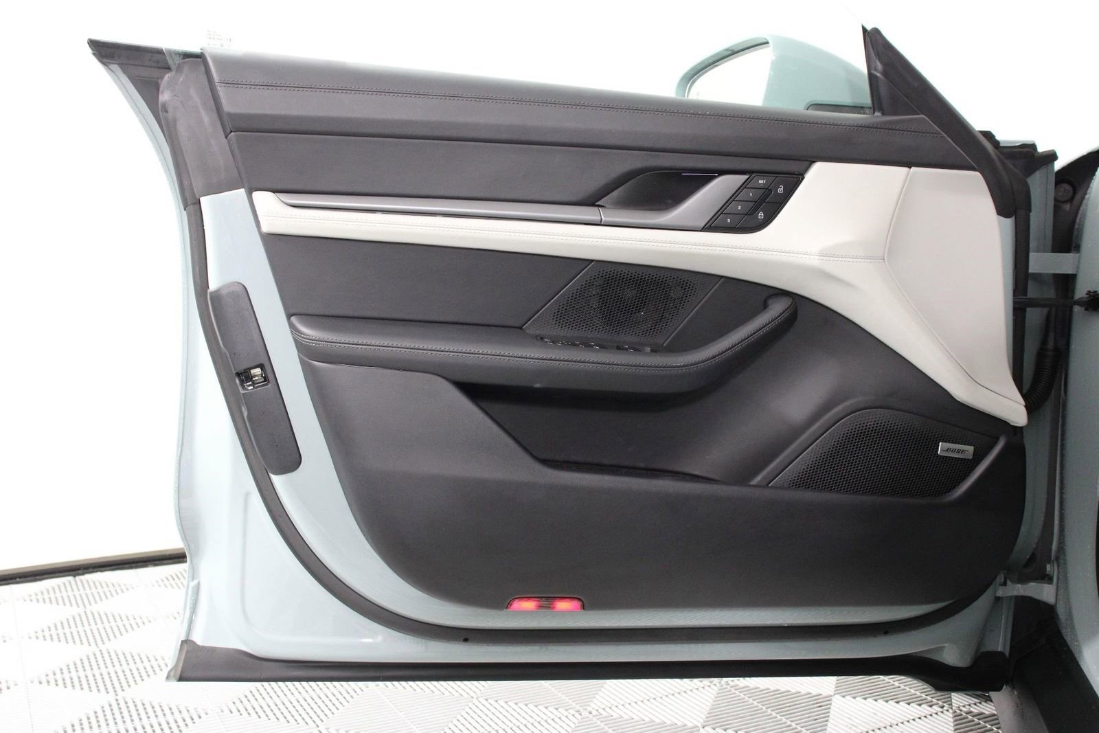 Certified 2025 Porsche Taycan image 20