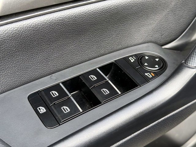 Used 2024 MAZDA CX-50 AWD 2.5 S w/ Preferred Package image 16