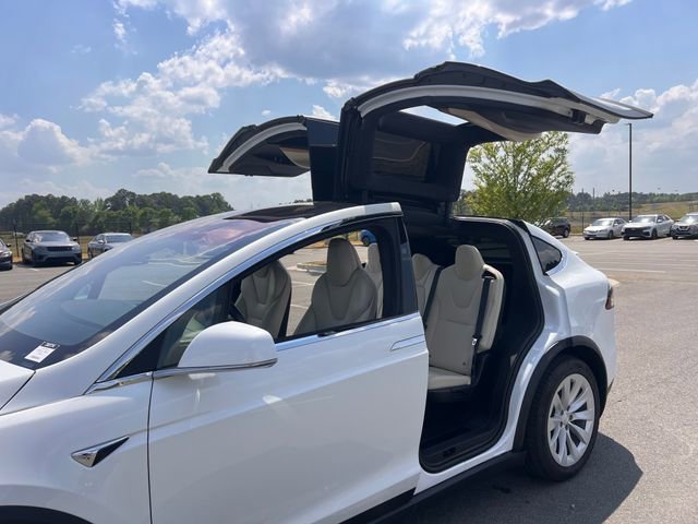 Used 2019 Tesla Model X 75D AWD/4WD image 40