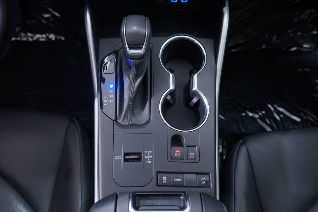 Used 2022 Toyota Highlander XLE image 13