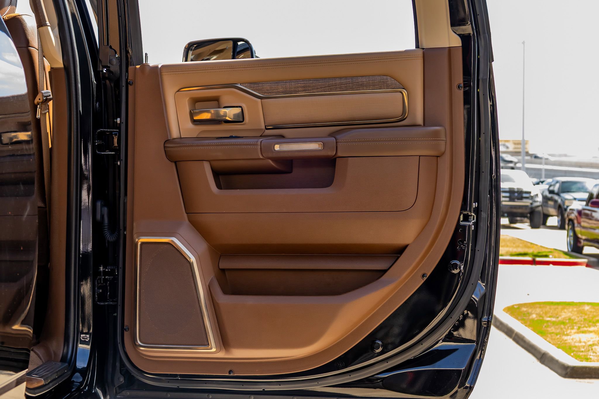 Used 2022 RAM 2500 Limited image 41