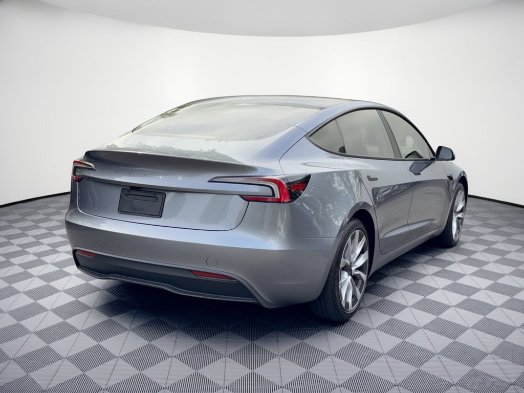Used 2025 Tesla Model 3 Long Range RWD image 9