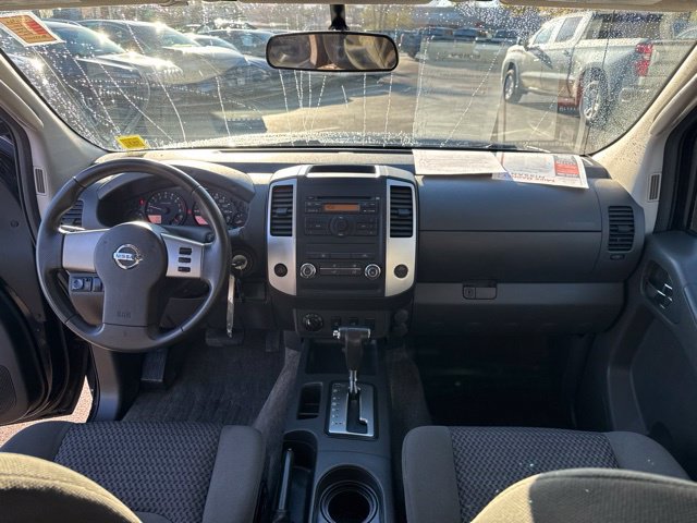 Used 2011 Nissan Frontier SV AWD/4WD image 19
