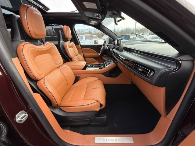 Used 2023 Lincoln Aviator Black Label Grand Touring image 9