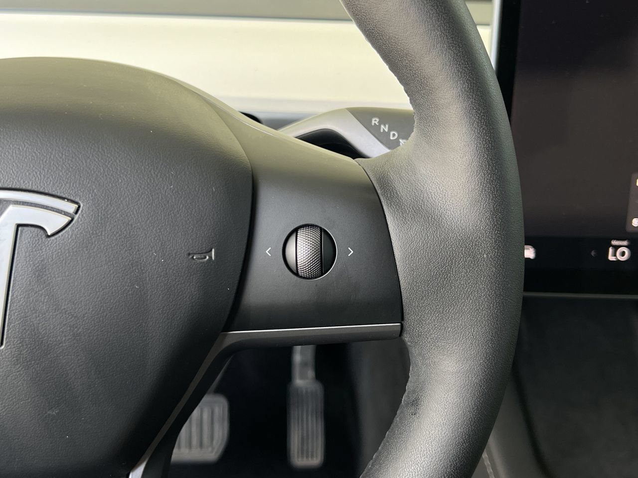 Used 2023 Tesla Model Y Long Range AWD/4WD image 12