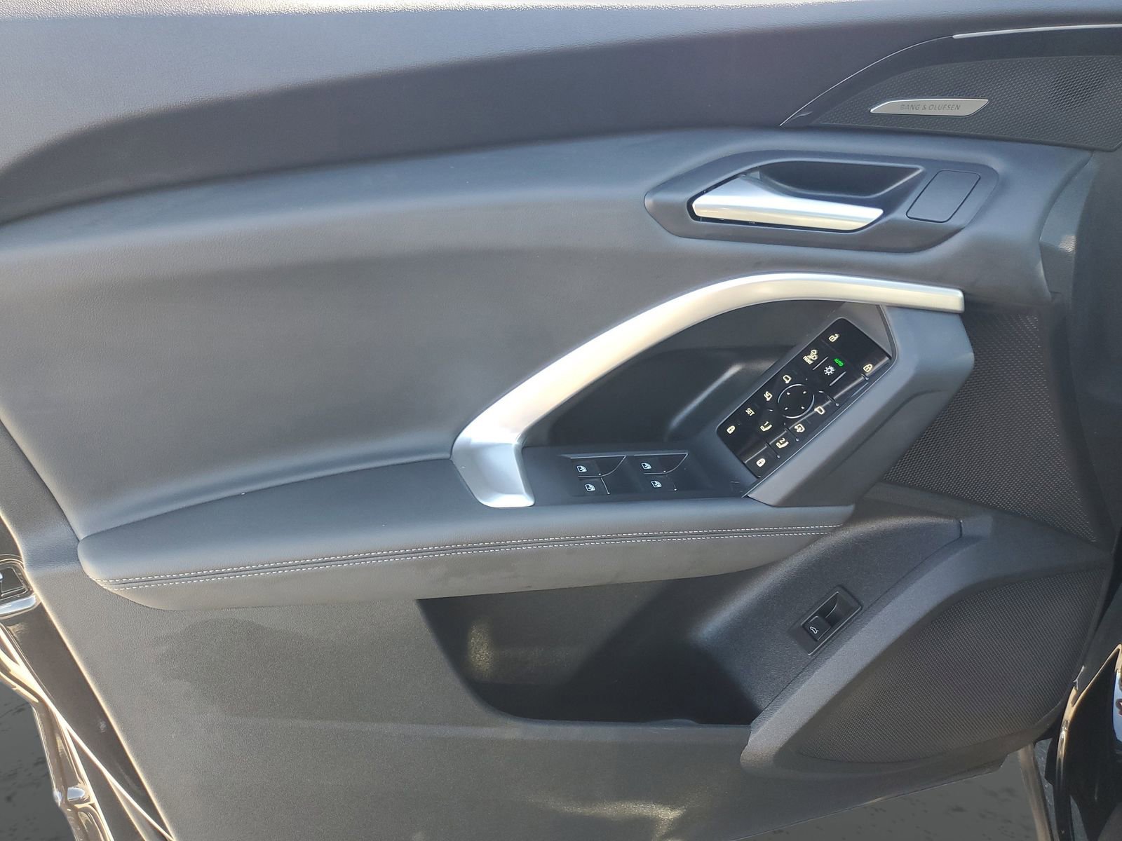 Used 2025 Audi Q5 Premium Plus w/ Premium Plus image 19