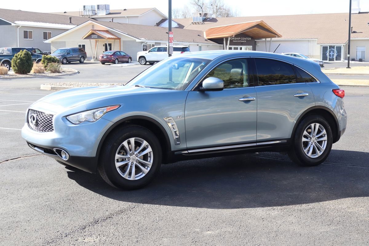 Used 2017 INFINITI QX70 AWD image 10