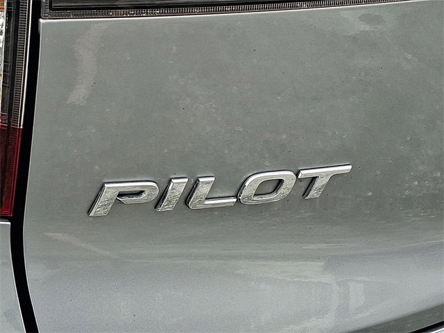 Used 2022 Honda Pilot Elite image 19