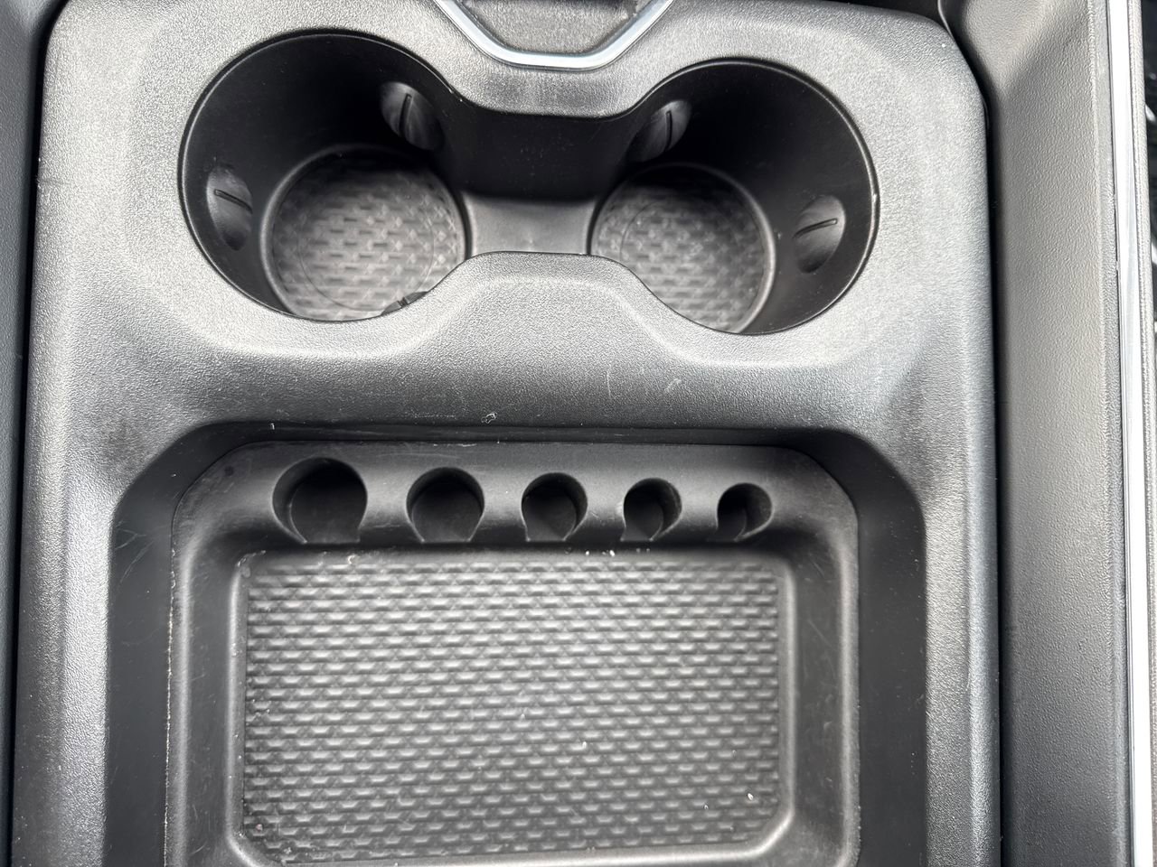 Used 2024 RAM 1500 Laramie AWD/4WD image 25