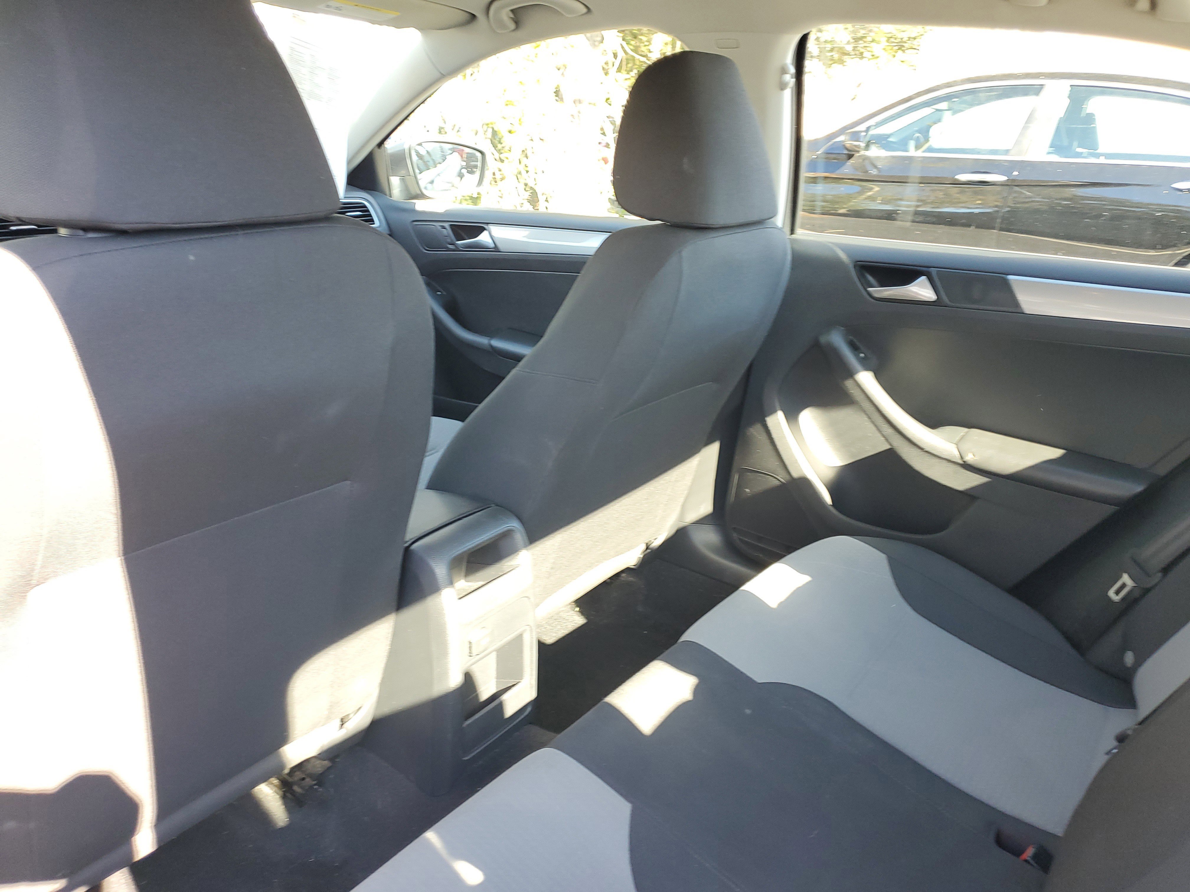 Used 2018 Volkswagen Jetta S image 10