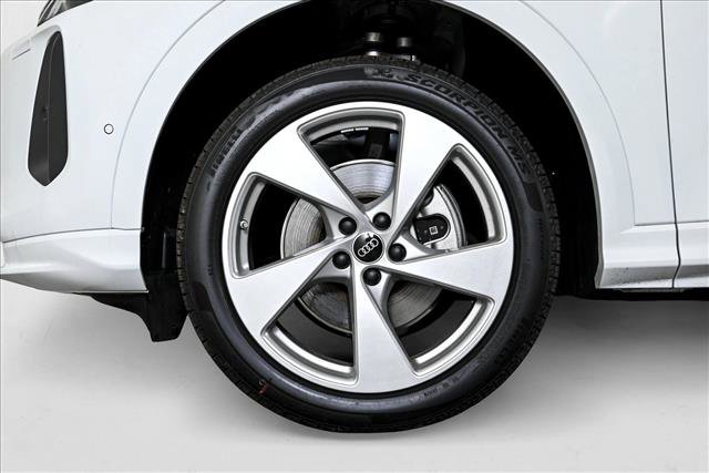 New 2025 Audi Q5 Premium Plus image 7