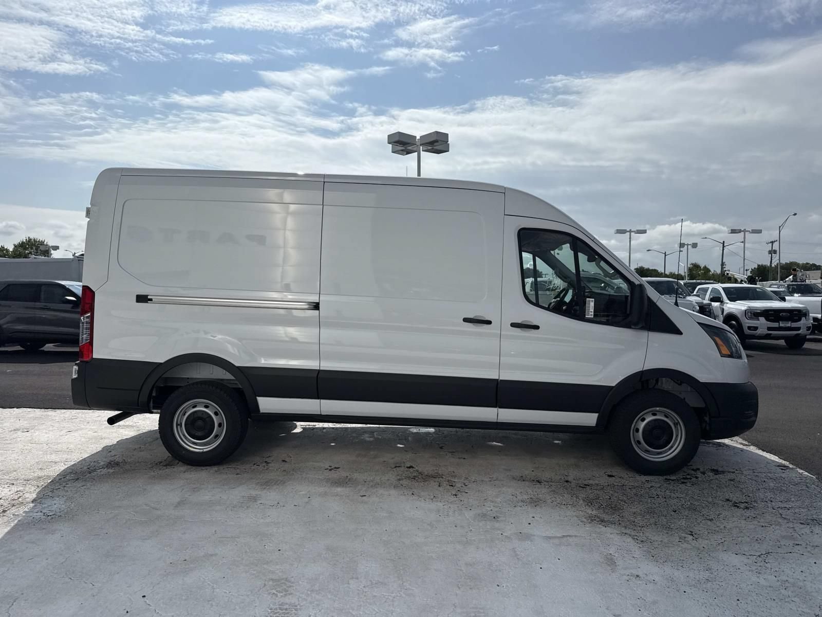 New 2026 Ford Transit 250 148 Medium Roof w/ Load Area Protection Package RWD image 2
