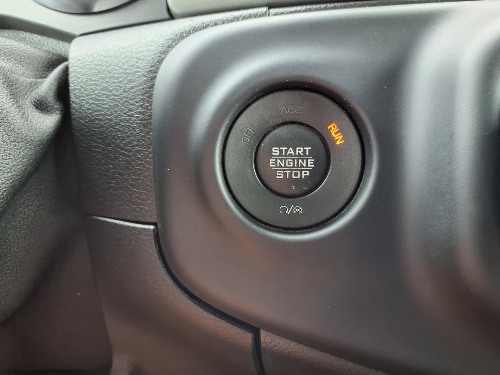 Used 2018 Jeep Wrangler Unlimited Sahara AWD/4WD image 20