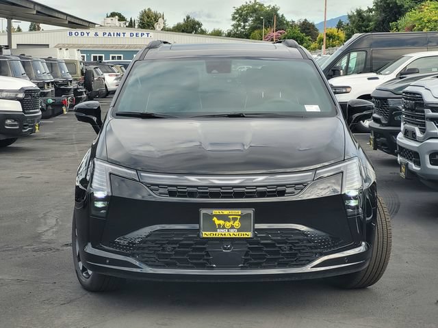 New 2027 Chrysler Pacifica Limited AWD/4WD image 2