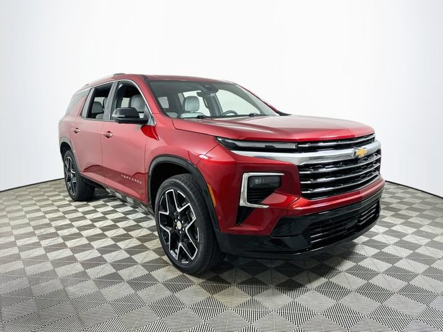 Used 2025 Chevrolet Traverse High Country w/ LPO, Floor Liner Package FWD image 1