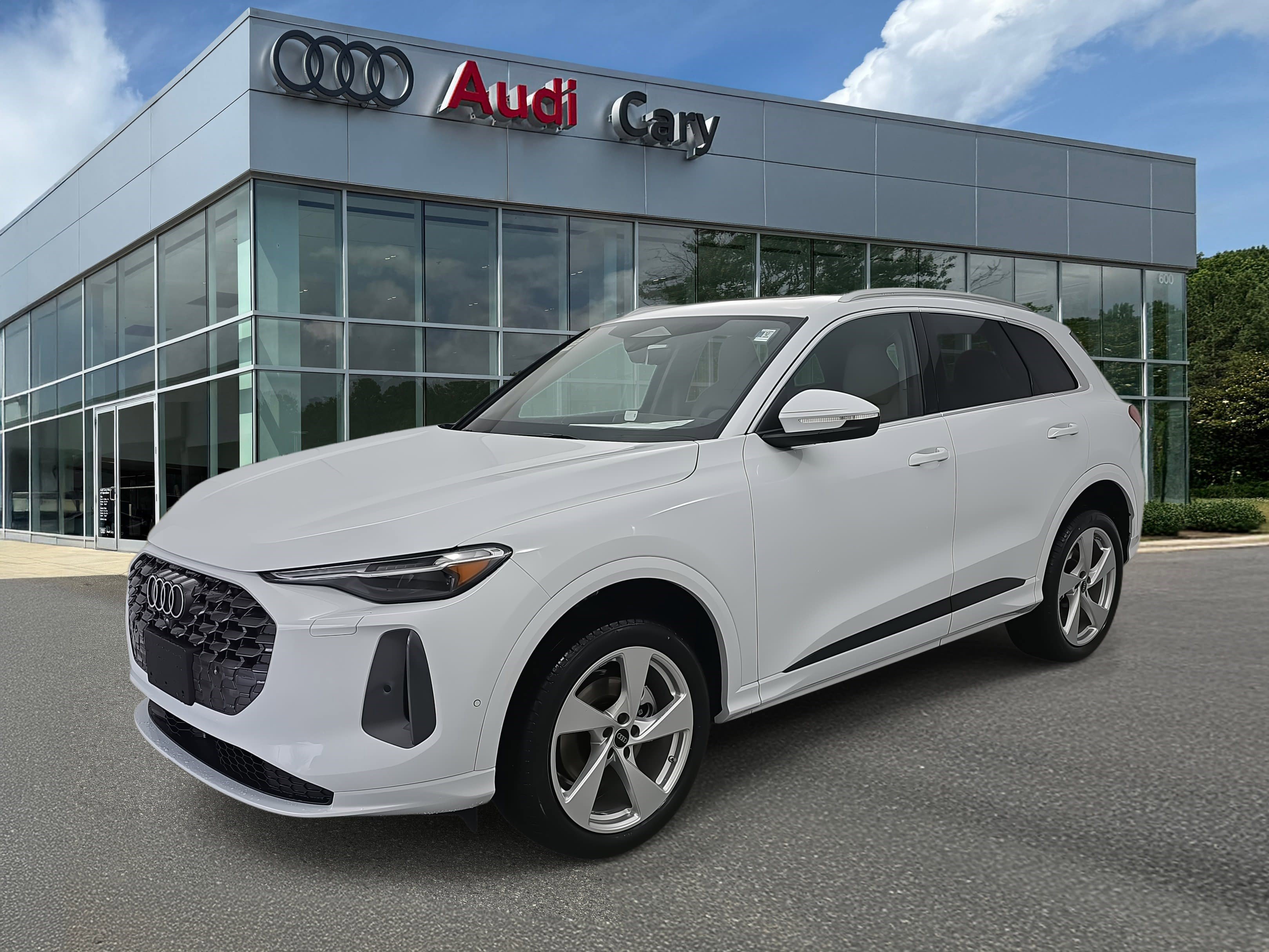 New 2025 Audi Q5 Premium Plus