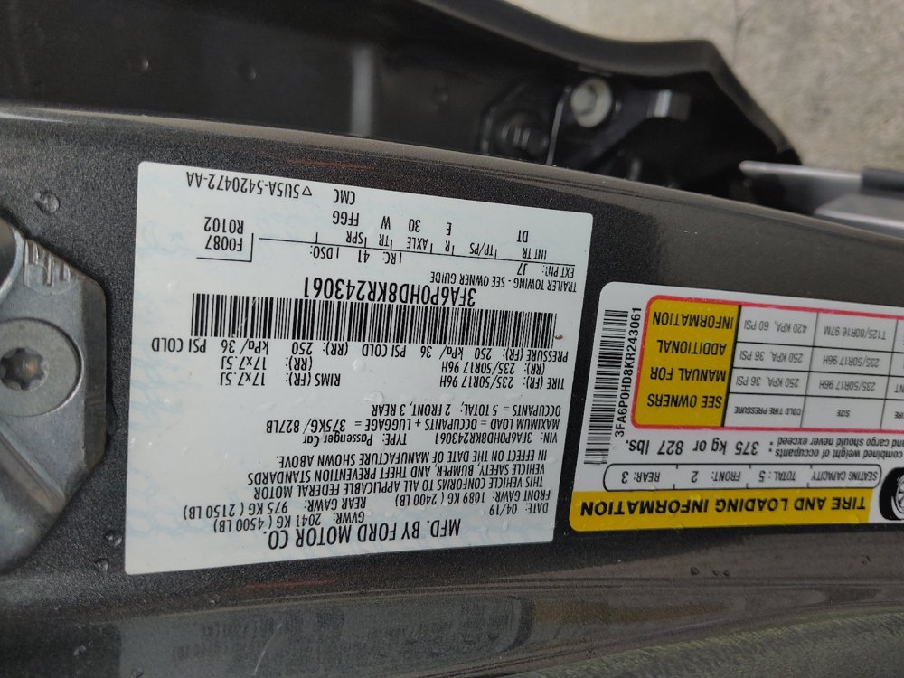 Used 2019 Ford Fusion SE FWD image 33