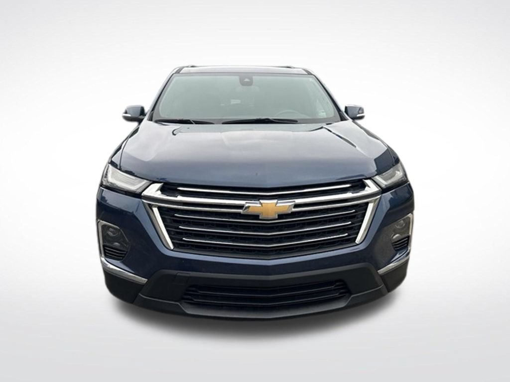 Used 2023 Chevrolet Traverse LT FWD image 9