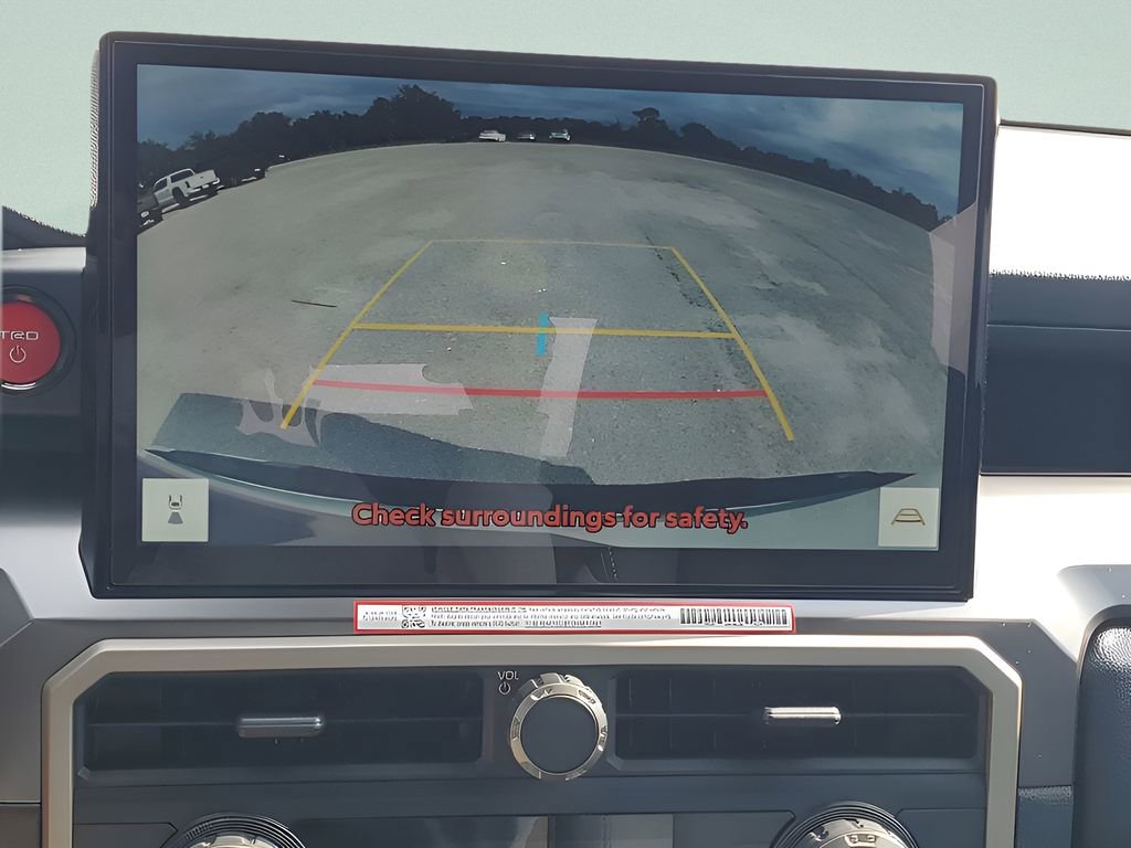 Used 2025 Toyota Tacoma TRD Sport image 30