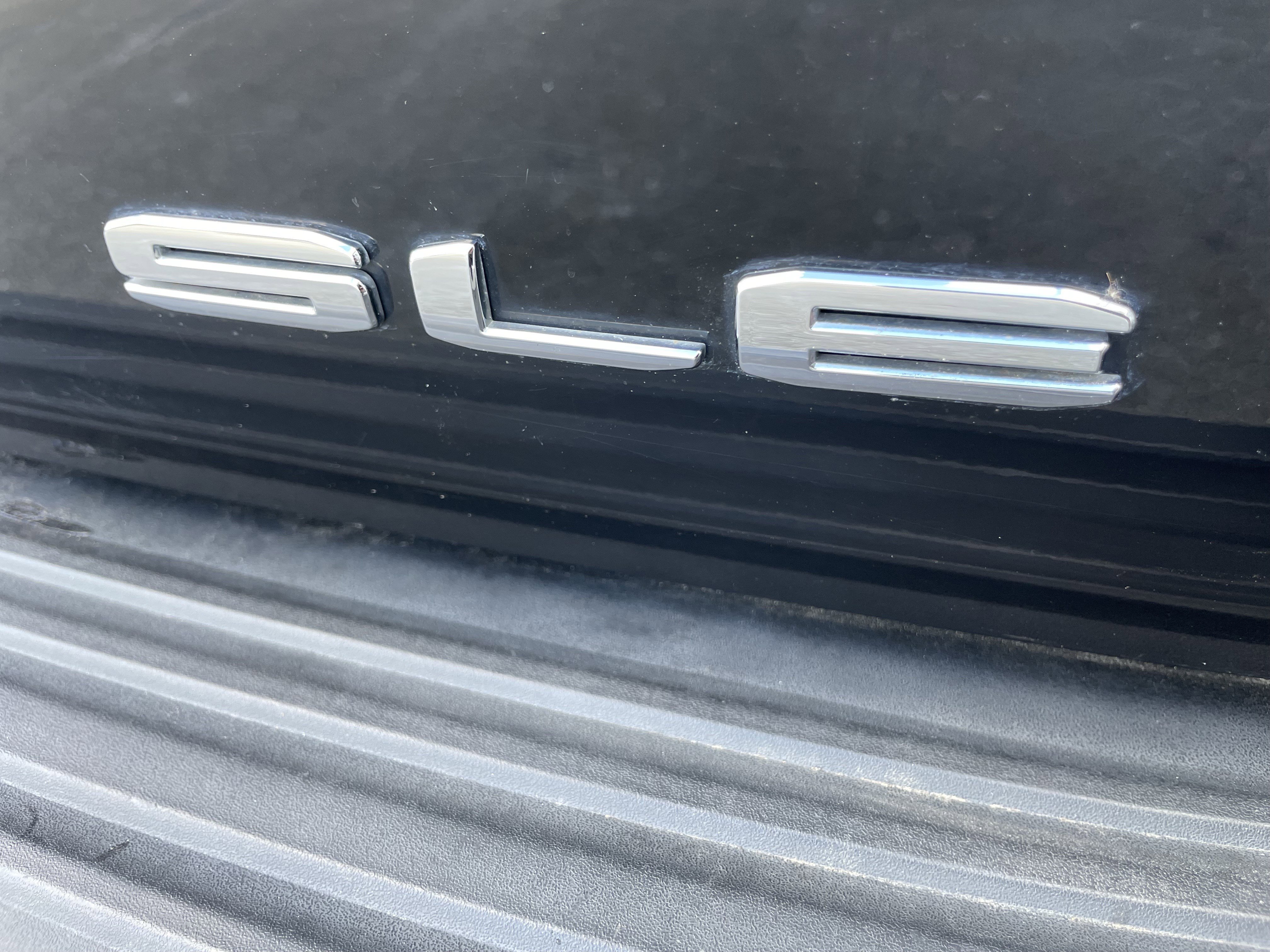 Used 2023 GMC Yukon XL SLE w/ Gmc Pro Safety Plus Package image 35