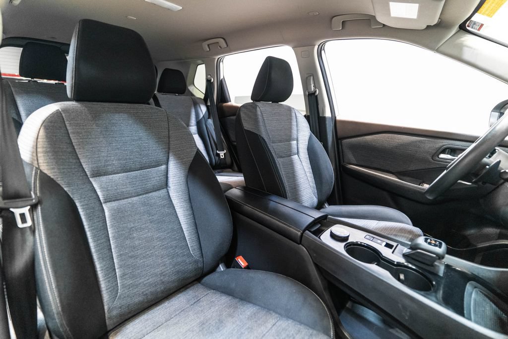 Used 2023 Nissan Rogue SV AWD/4WD image 14