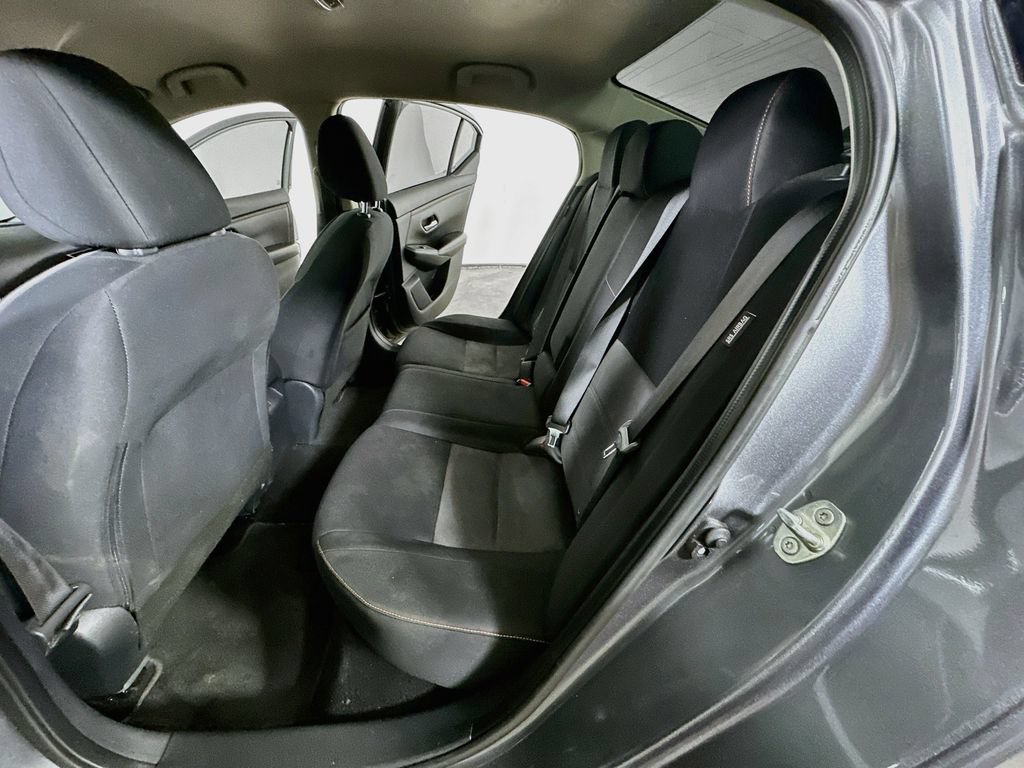 Used 2021 Nissan Sentra SR w/ Lighting Package FWD image 15