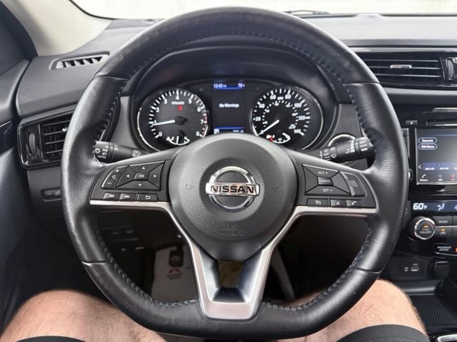 Used 2021 Nissan Rogue Sport SV FWD image 25