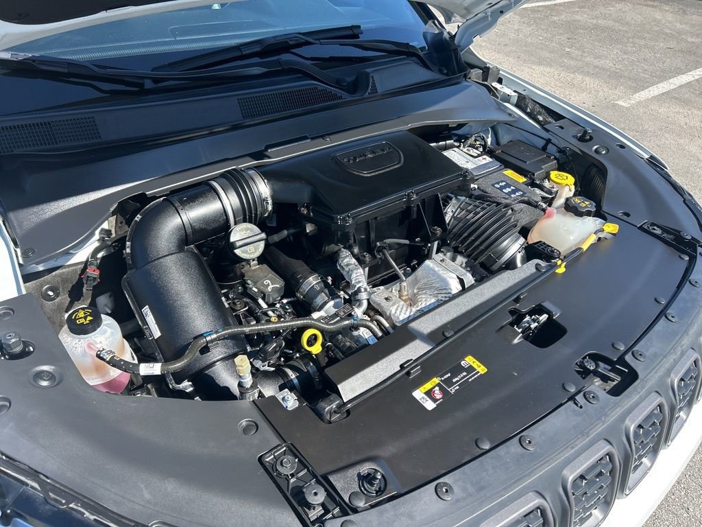 Used 2024 Jeep Compass Trailhawk image 12