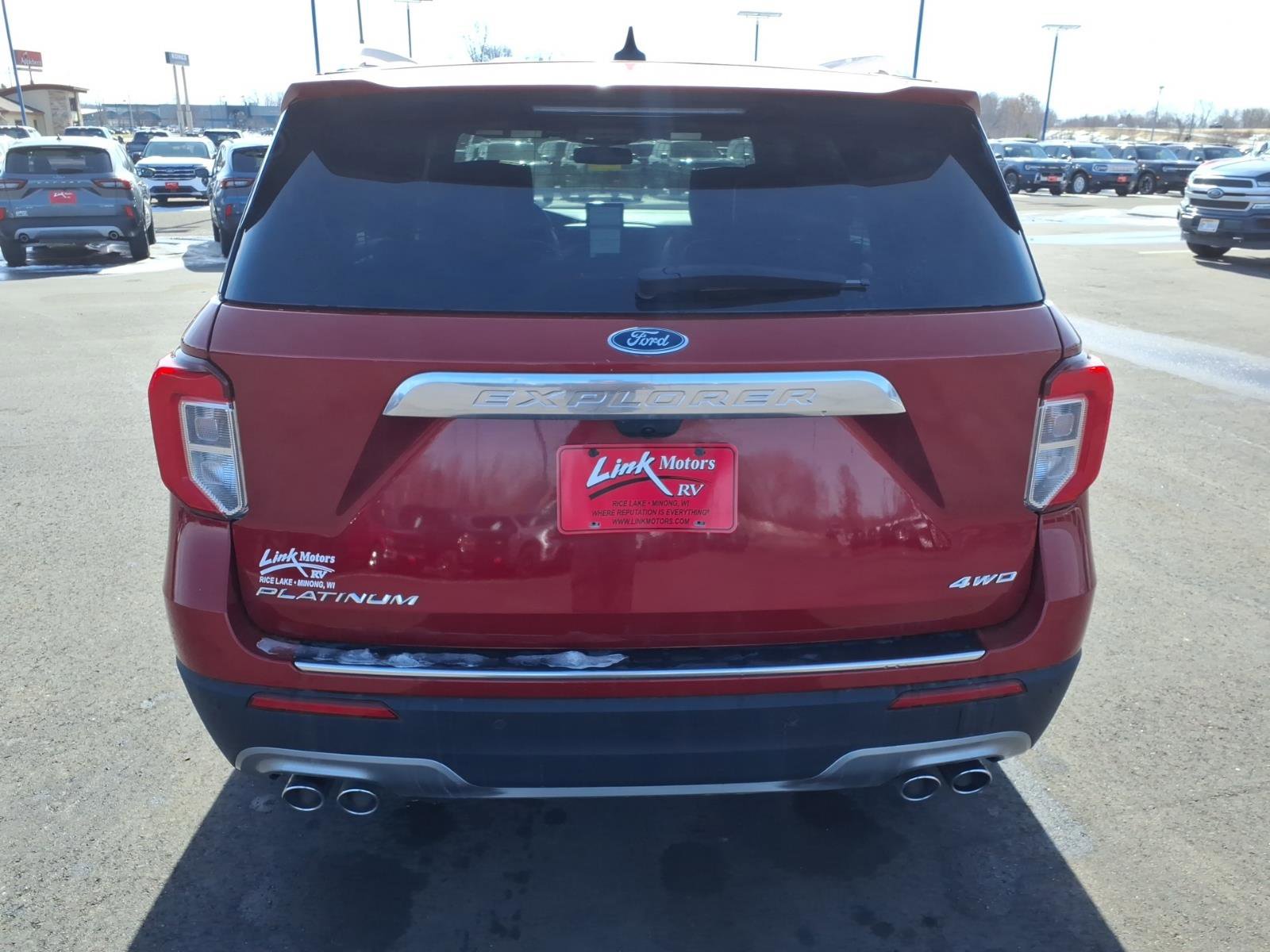 Used 2022 Ford Explorer Platinum w/ Equipment Group 601A AWD/4WD image 4
