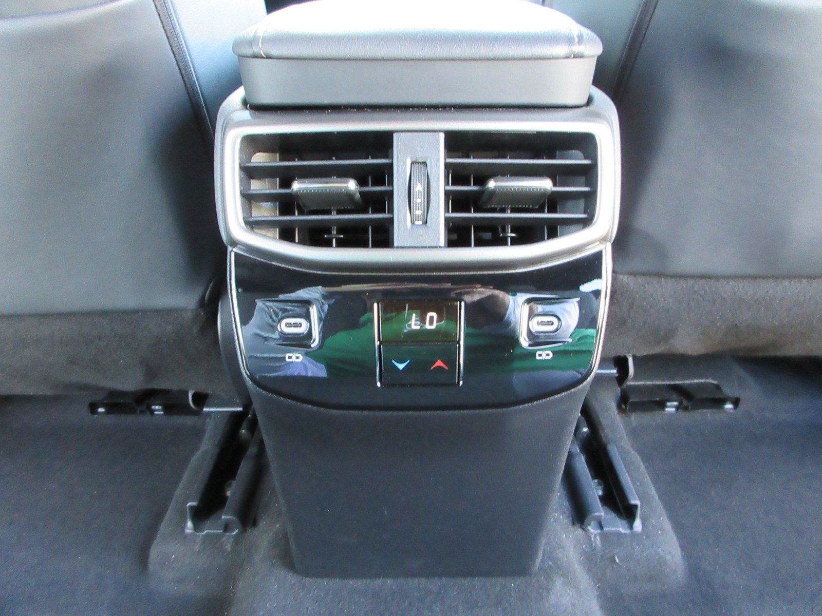 Used 2024 Lexus RX 350h w/ Accessory Package (Z1) AWD/4WD image 21