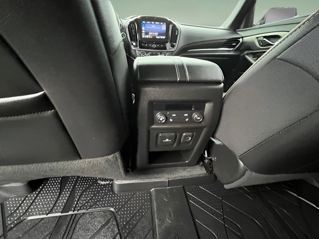 Used 2023 Chevrolet Traverse Premier w/ Redline Edition AWD/4WD image 34
