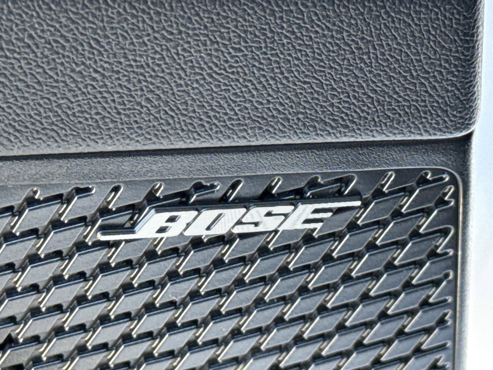 Used 2024 Hyundai Elantra Limited image 17