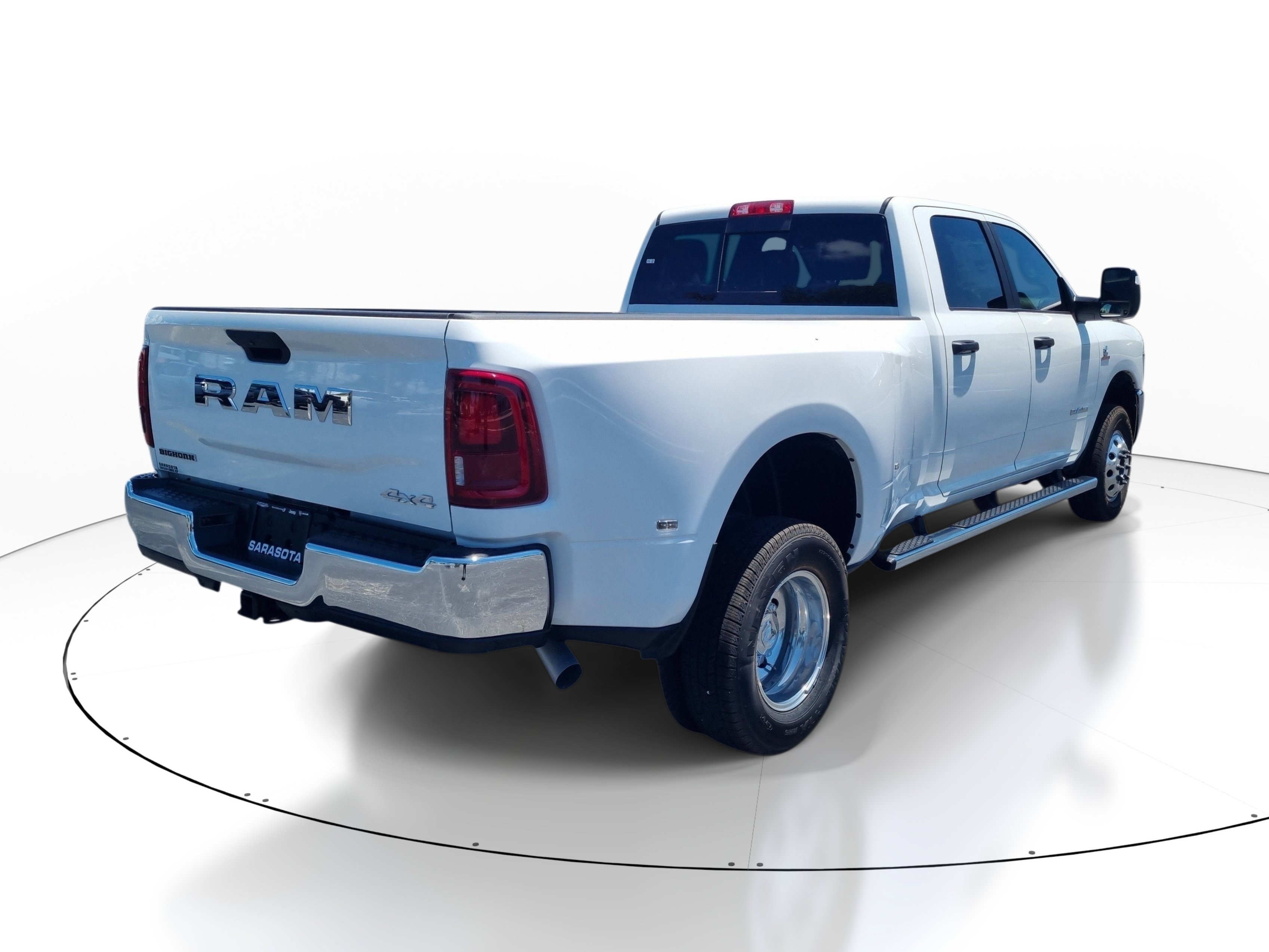 New 2026 RAM 3500 Big Horn AWD/4WD image 6