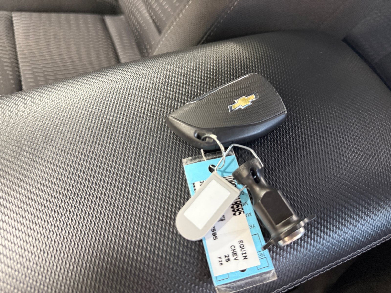 Used 2025 Chevrolet Equinox LT FWD image 15