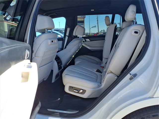 Used 2022 BMW X7 xDrive40i image 18