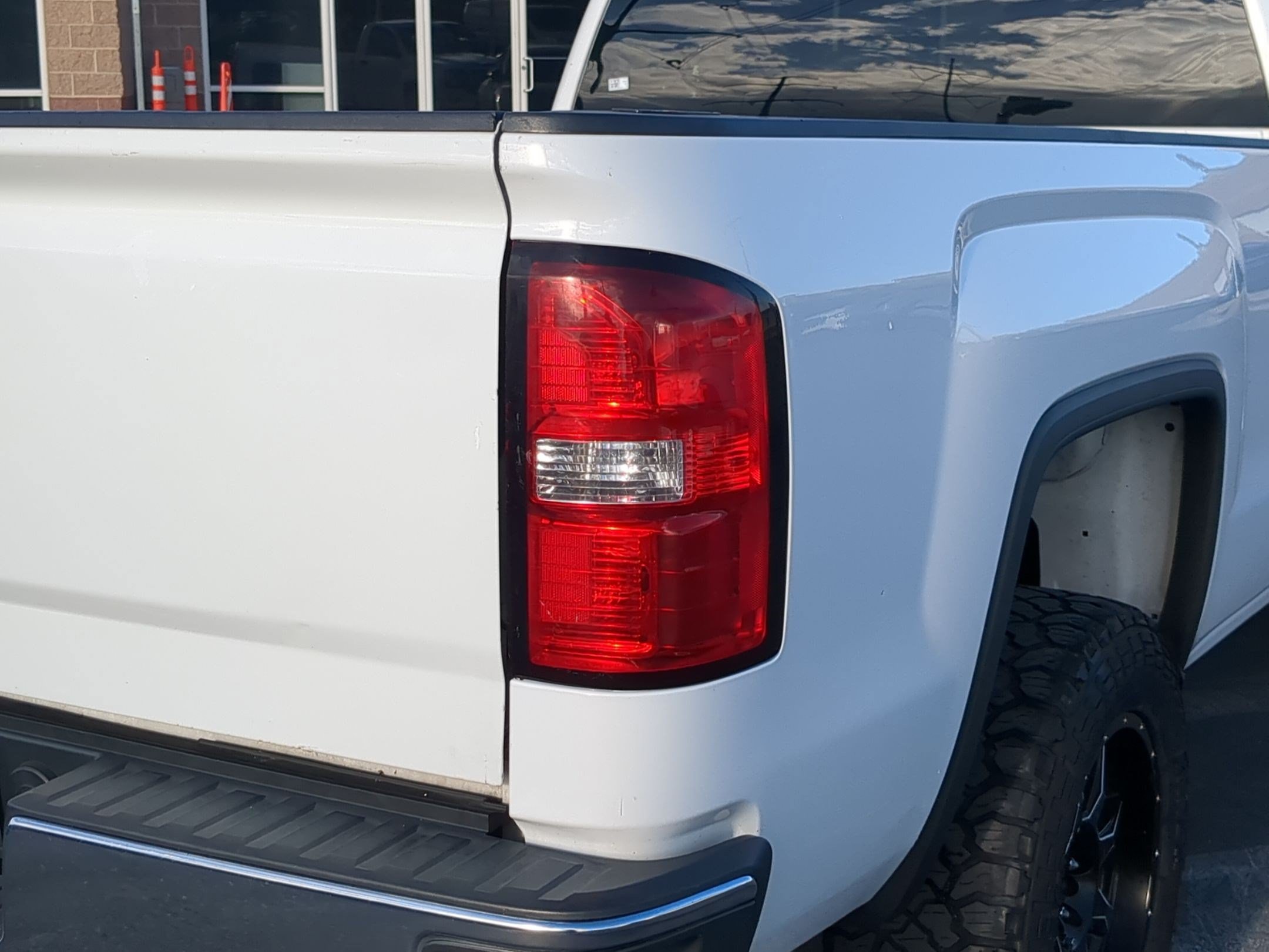 Used 2018 GMC Sierra 1500 2WD Regular Cab image 11