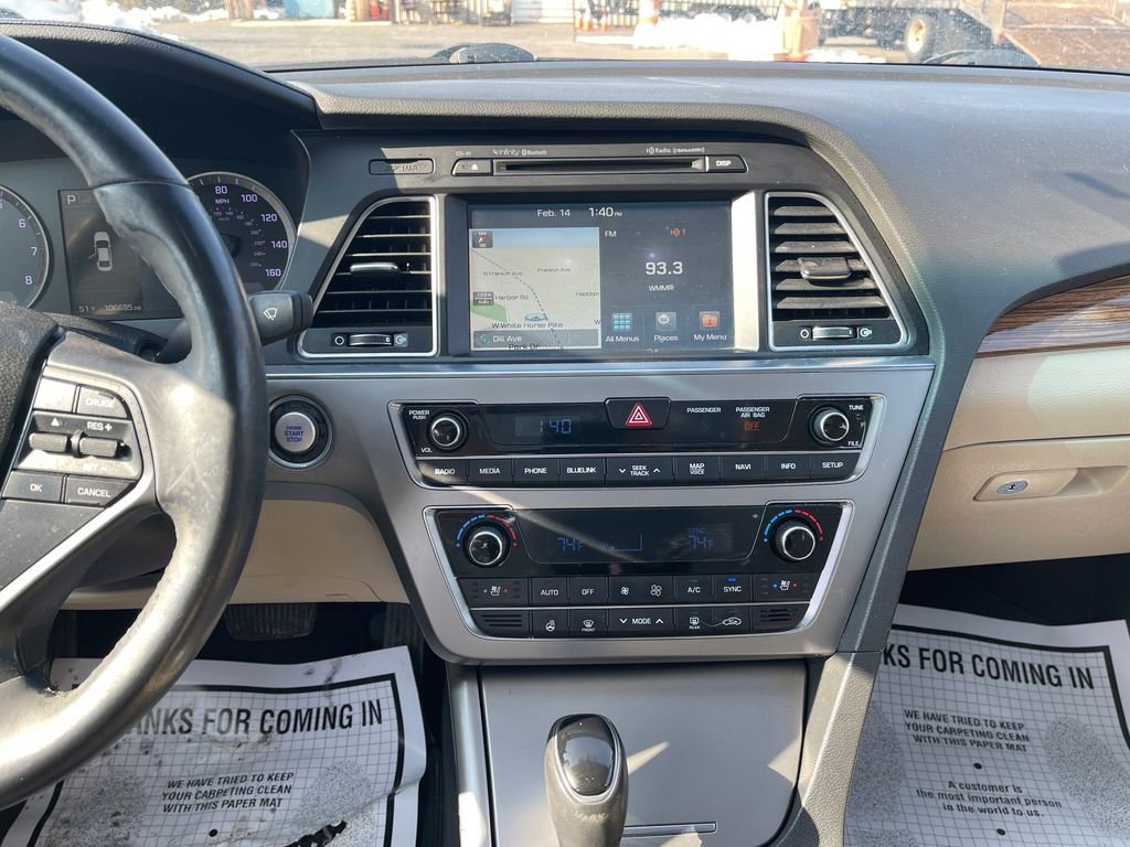 Used 2015 Hyundai Sonata Limited w/ Option Group 05 image 25